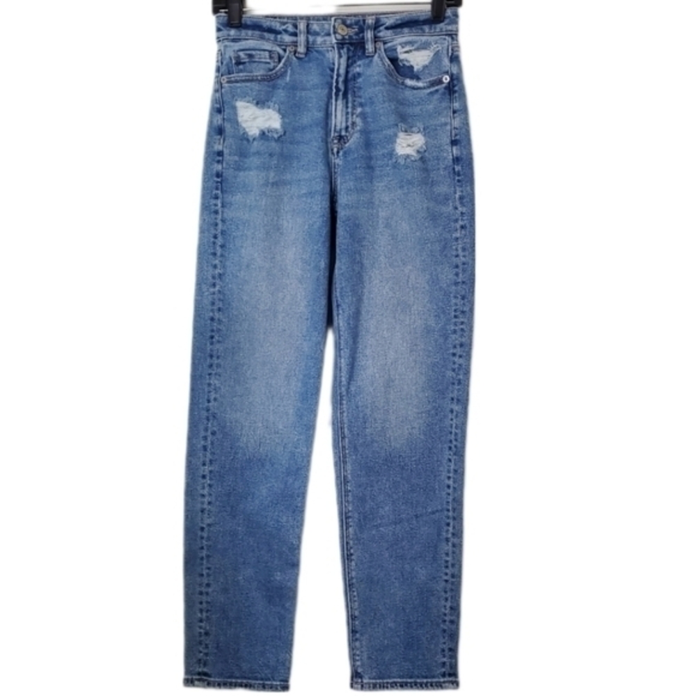 American Eagle Women's Straight Leg Mom Jean in Distressed Stretch Denim